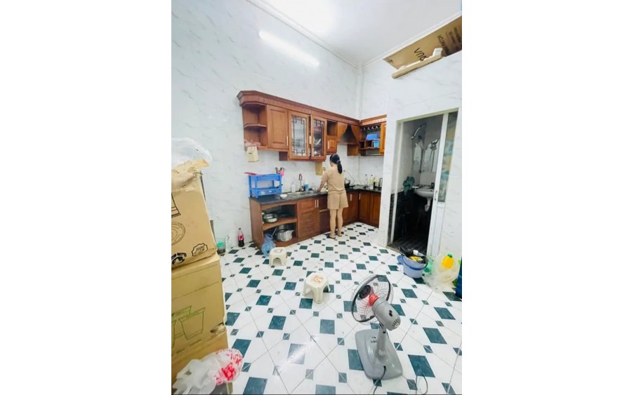 CHO THUÊ NHÀ TRONG NGÕ 170 TAM TRINH, 40M2, 3 TẦNG, 3 NGỦ, 3 WC, 8 TRIỆU - Ở GĐ, NHÓM